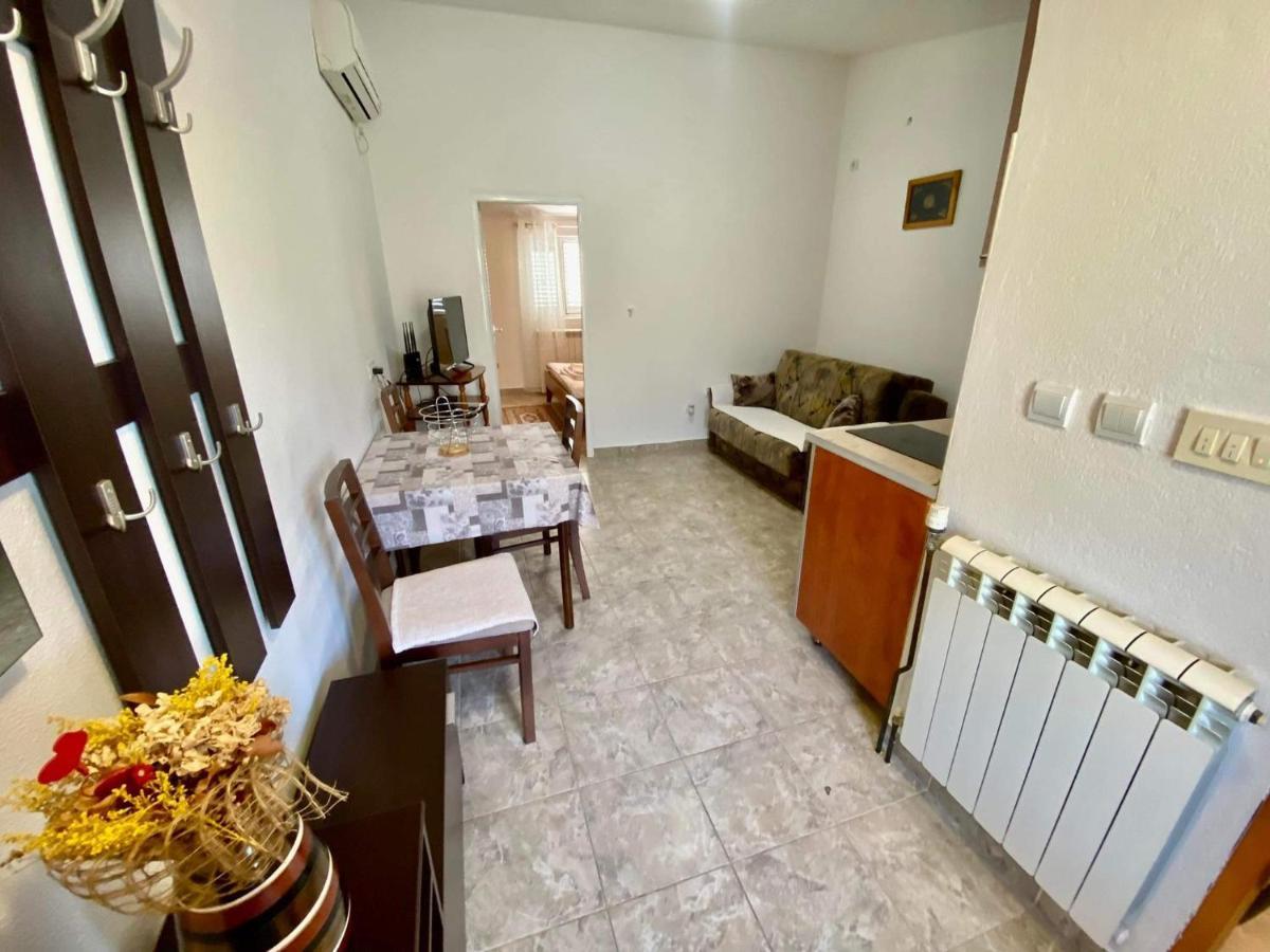 Apartamento Apartman Slavica Kotor Exterior foto