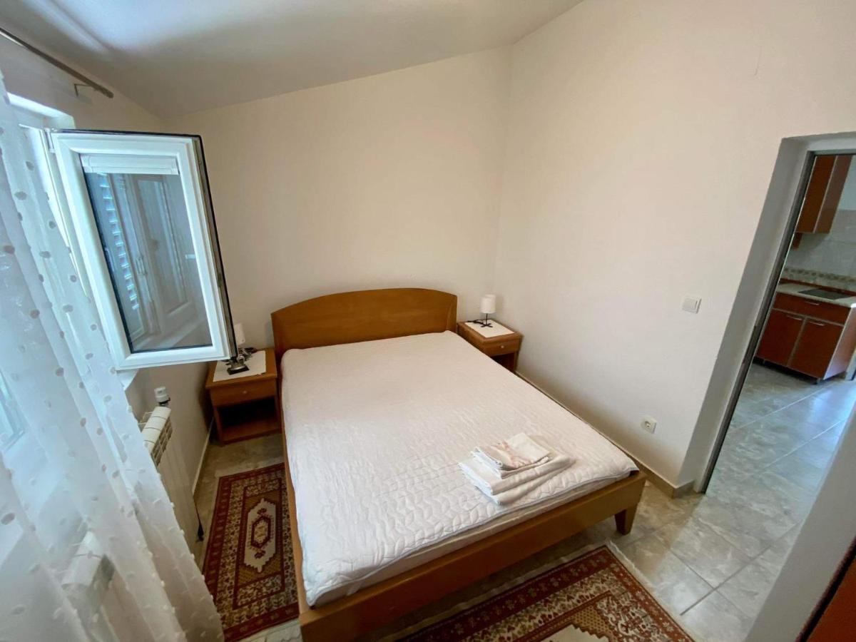 Apartamento Apartman Slavica Kotor Exterior foto