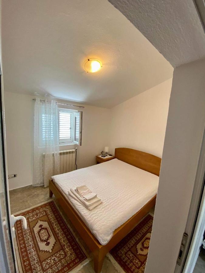 Apartamento Apartman Slavica Kotor Exterior foto