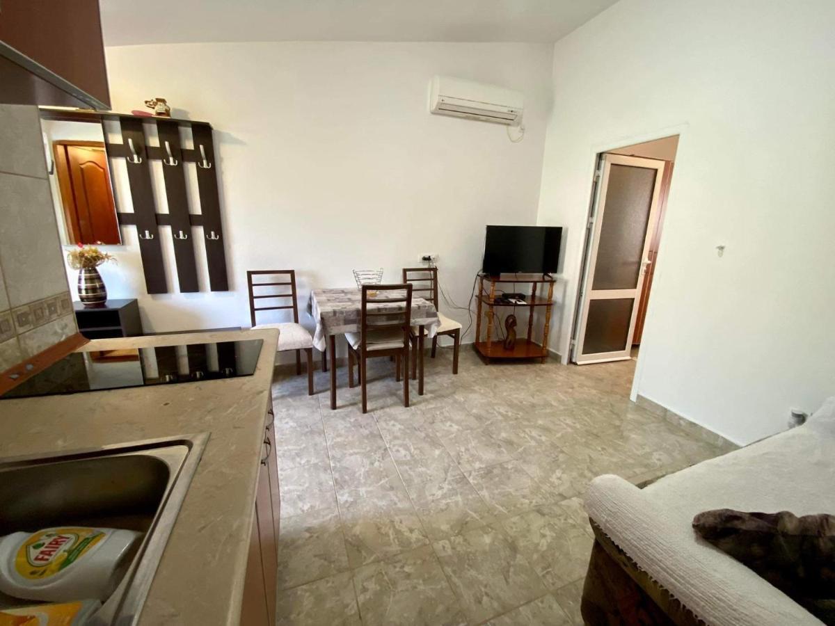 Apartamento Apartman Slavica Kotor Exterior foto
